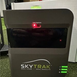 Skytrak Golf Launch Simulator with extra software